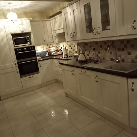 Escape To The Beara Peninsula. Appartement Castletownbere Buitenkant foto