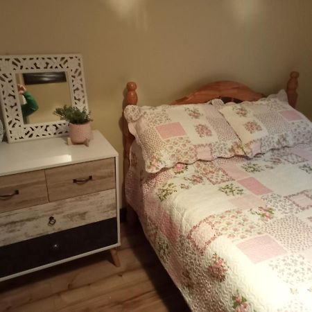 Escape To The Beara Peninsula. Appartement Castletownbere Buitenkant foto